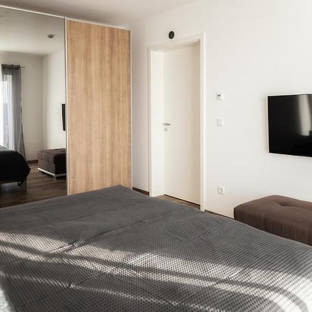 Ferienwohnung Bergaecker 뉴알벤르스 외부 사진